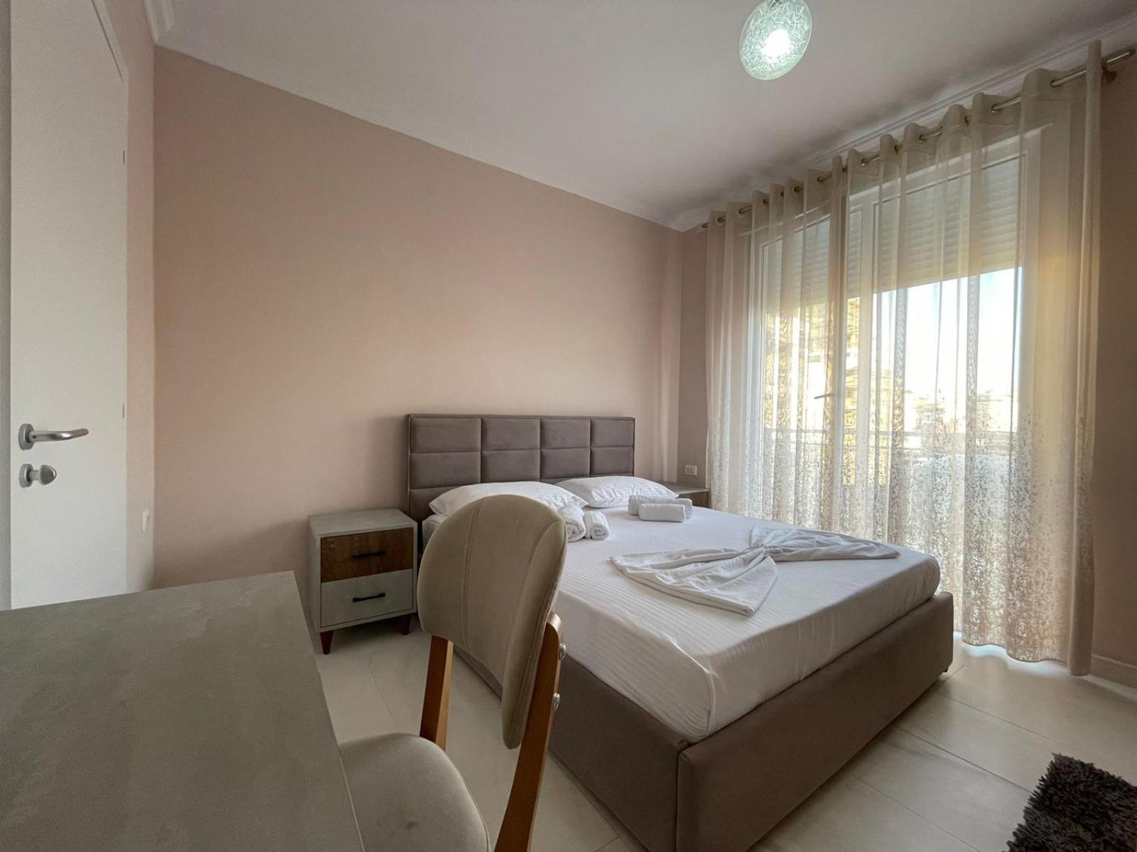 Boho Central Apartment Tirana Bagian luar foto